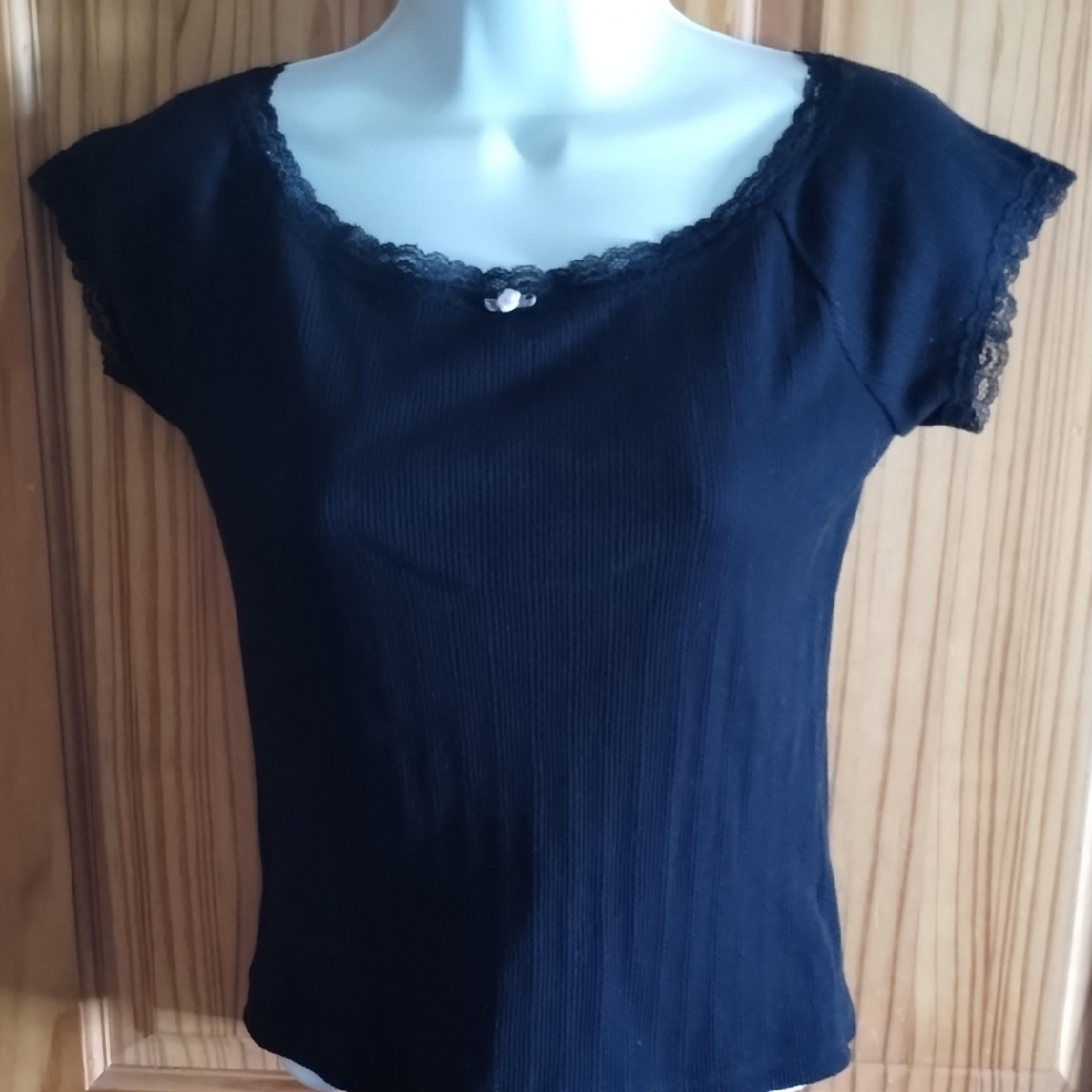 Aeropostale Black Lace Trim Short Sleeve Top